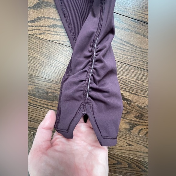 Lululemon On your Mark size 4 - Picture 5 of 9